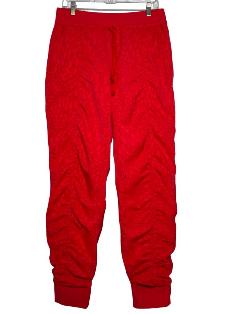 Athleta Attitude Lined Textured Pant II Joggers in Serpentine Matador Red